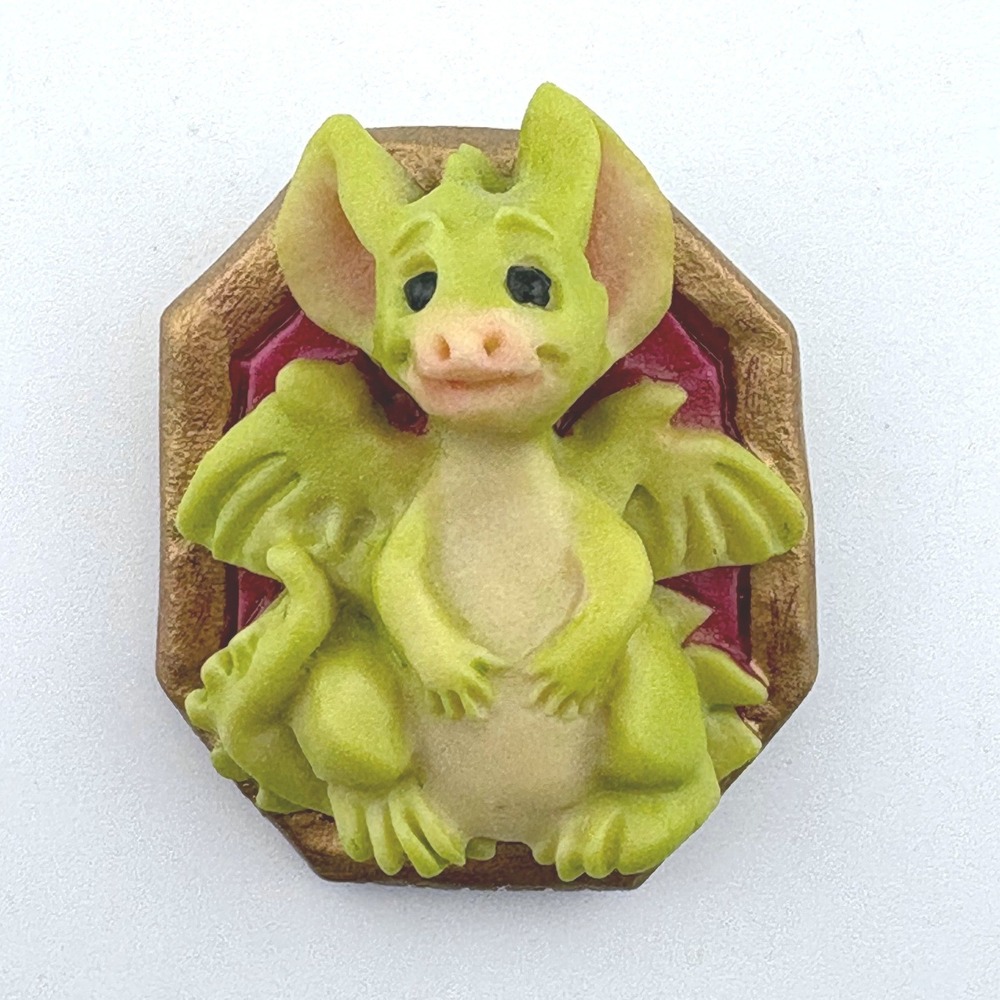Vintage 1995 Gifts‎ & Accents Green Dragon Brooch Pin Gold Tone Frame
